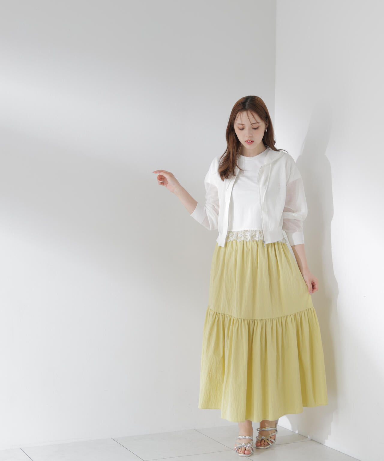 ＜青島心さん着用＞〈a/mie〉レースヘムTシャツ