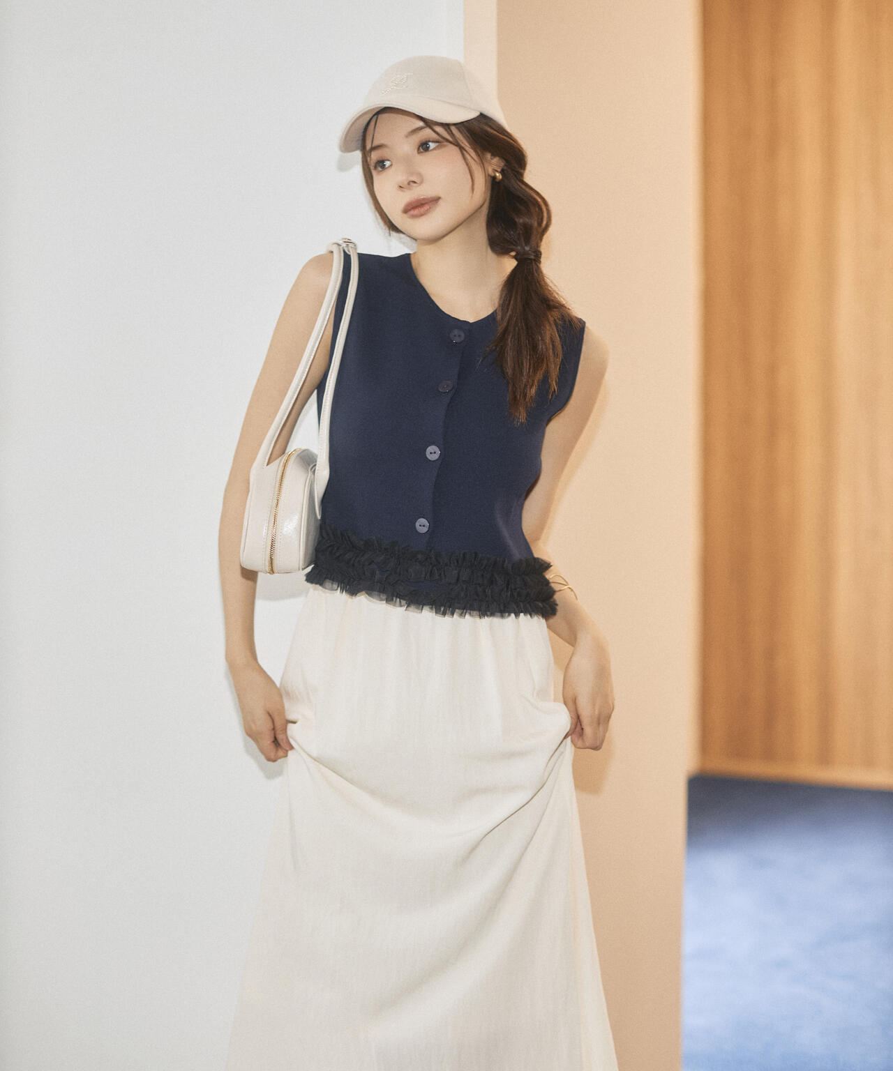 a/mie＞ノースリーブフリルヘムニット | PROPORTION BODY DRESSING