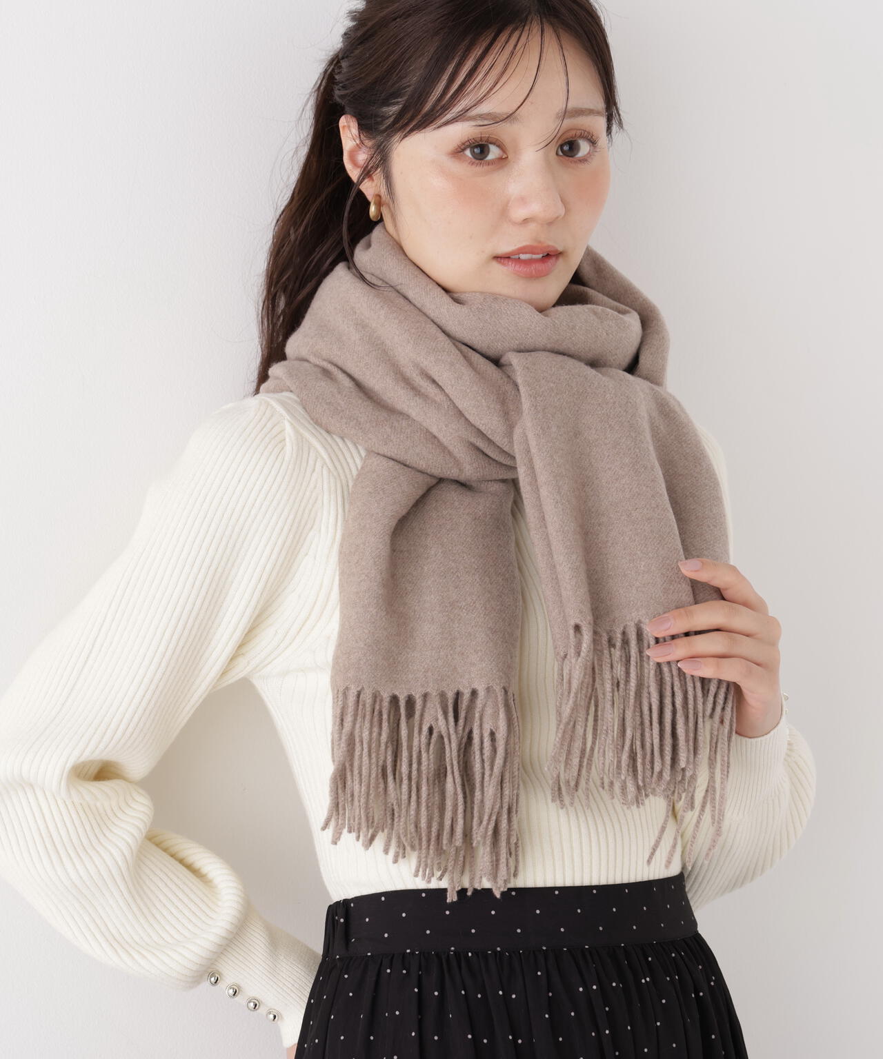 166cm B:78 W:56 H:83 S:24.5cm