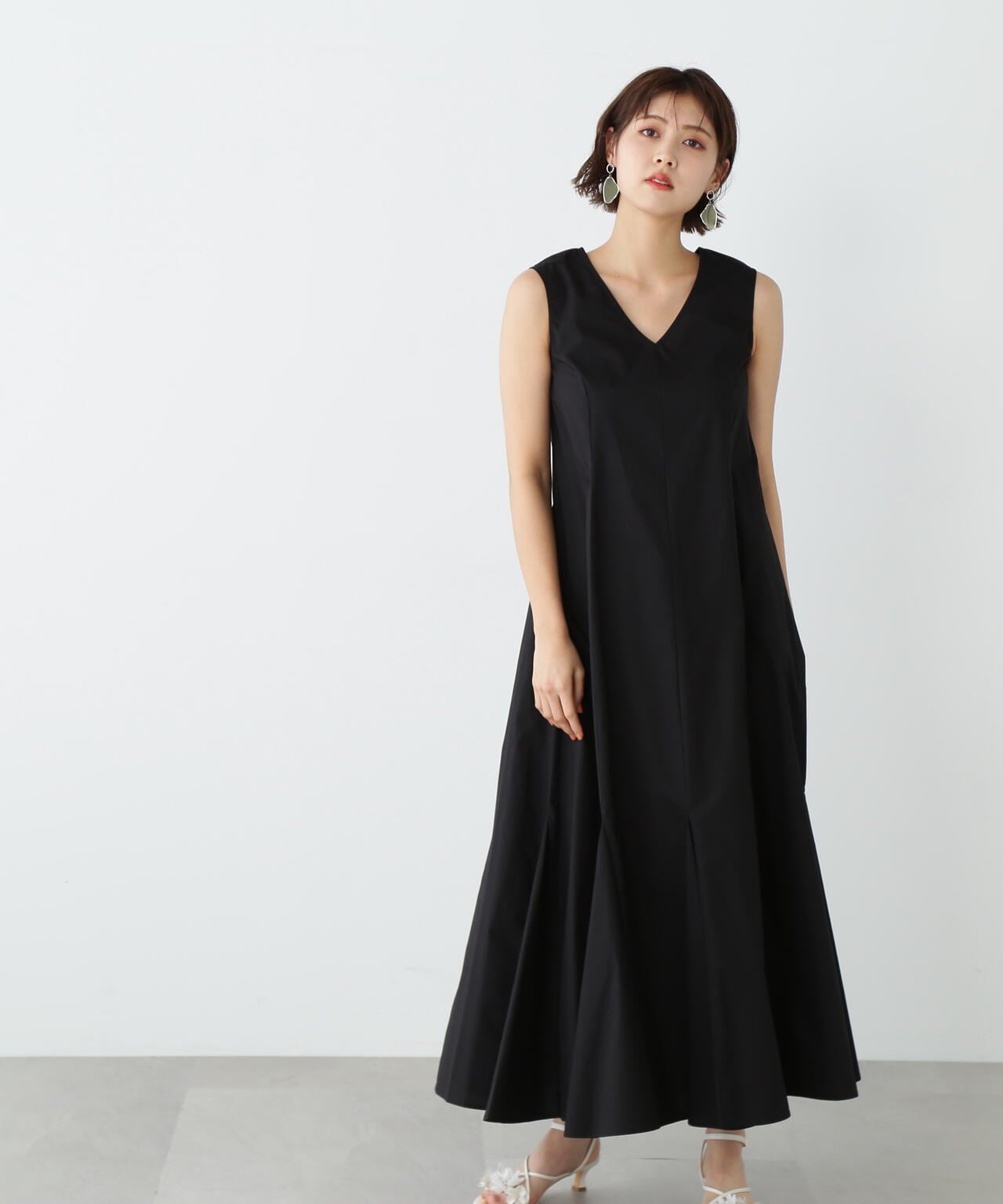 eSシリーズカラーマキシワンピース　WEB限定カラー：ブラック