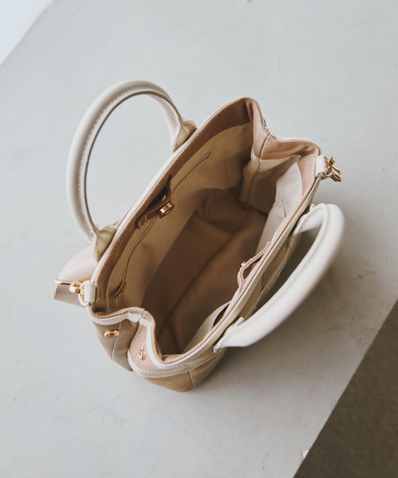 6446ede1-db87-5bc6-8564-c6b443628403_Image