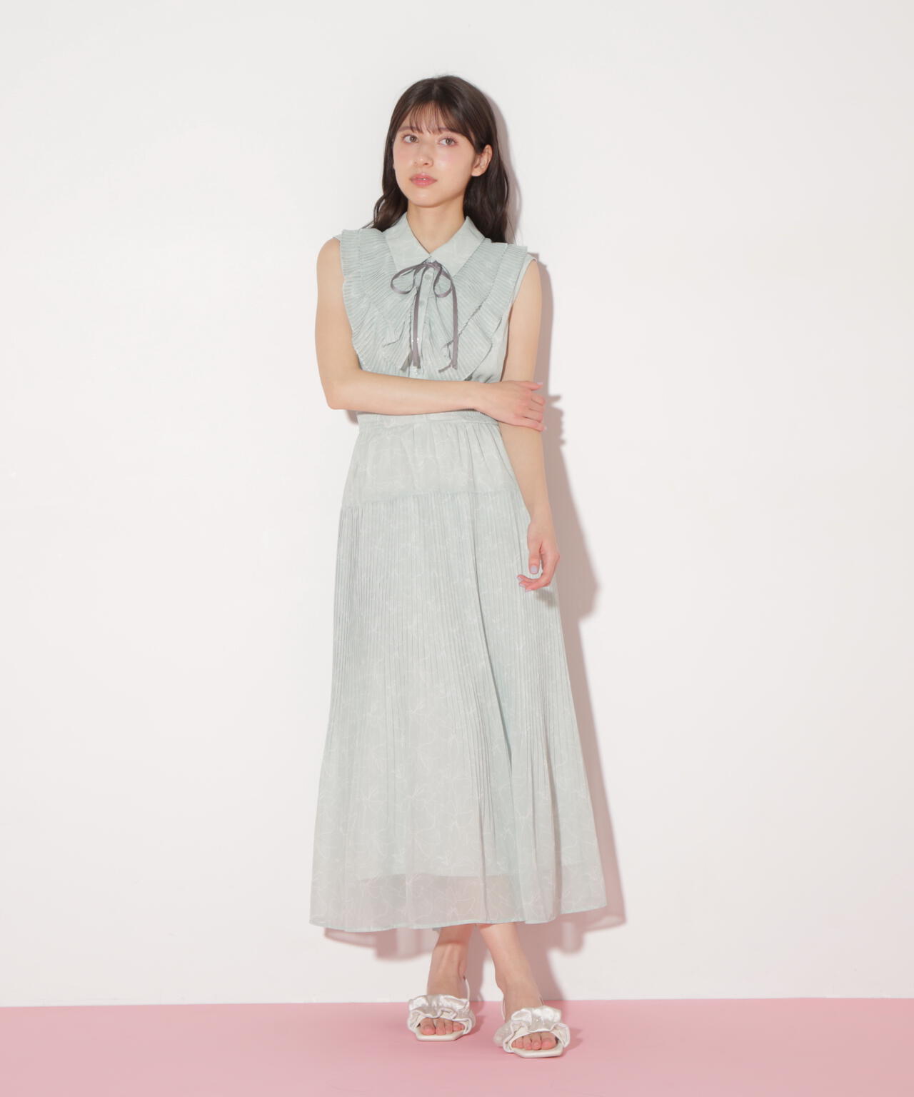 プリーツフリルプリントワンピース | JILL by JILL STUART(ジル プリーツフリルプリントワンピース | JILL by JILL STUART(ジル