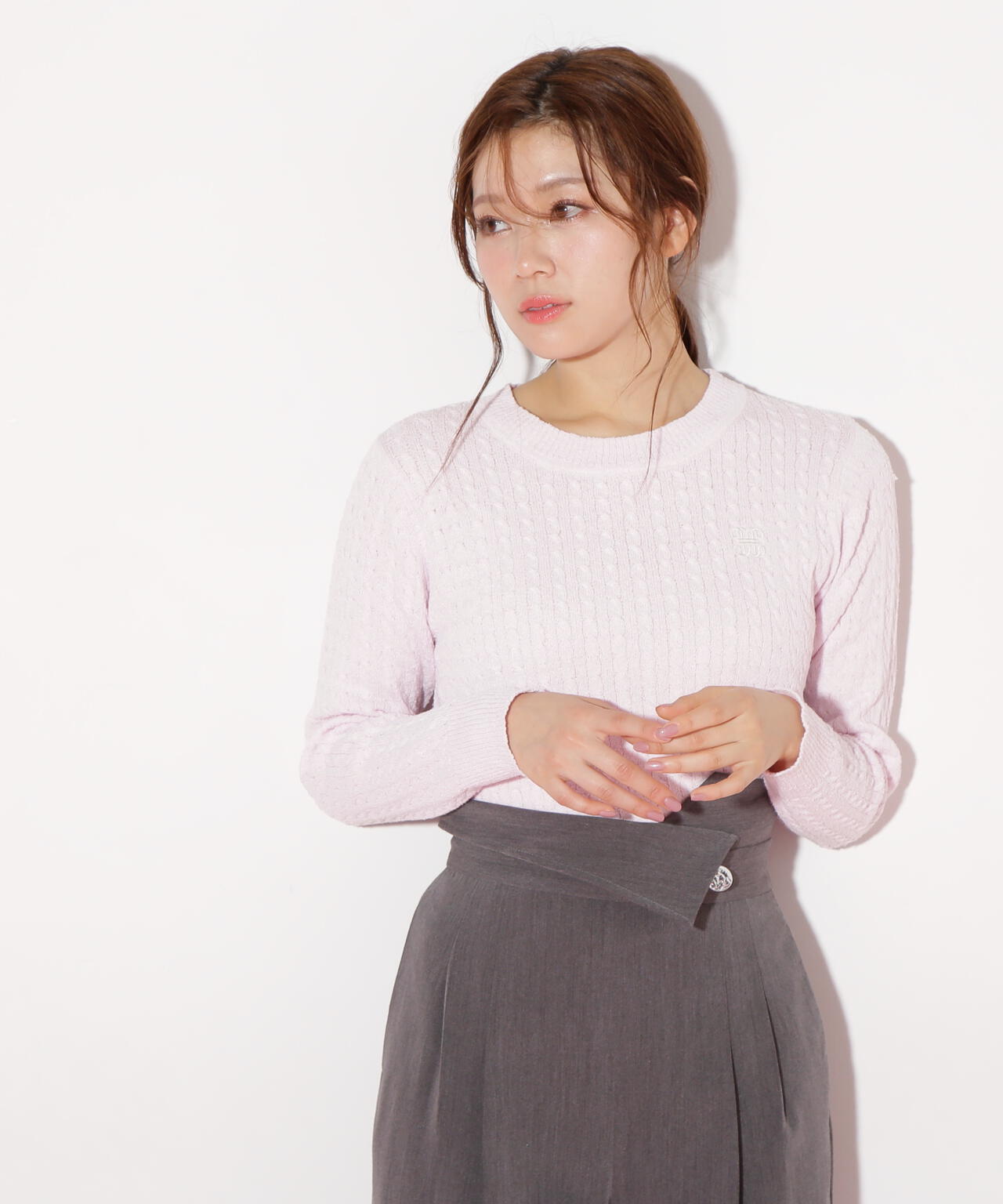 ミニブークレーケーブルニット