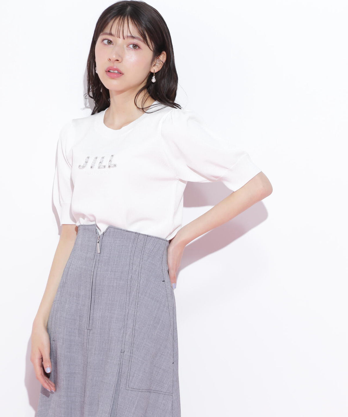 パールミニロゴパフスリーブニットトップス