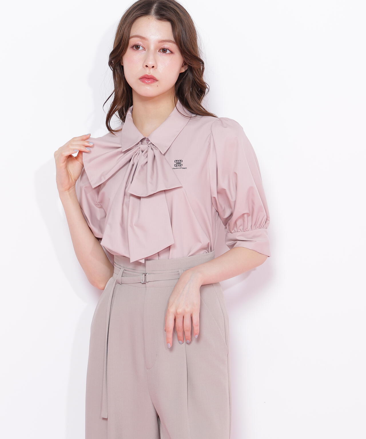 リボンボウタイブラウス