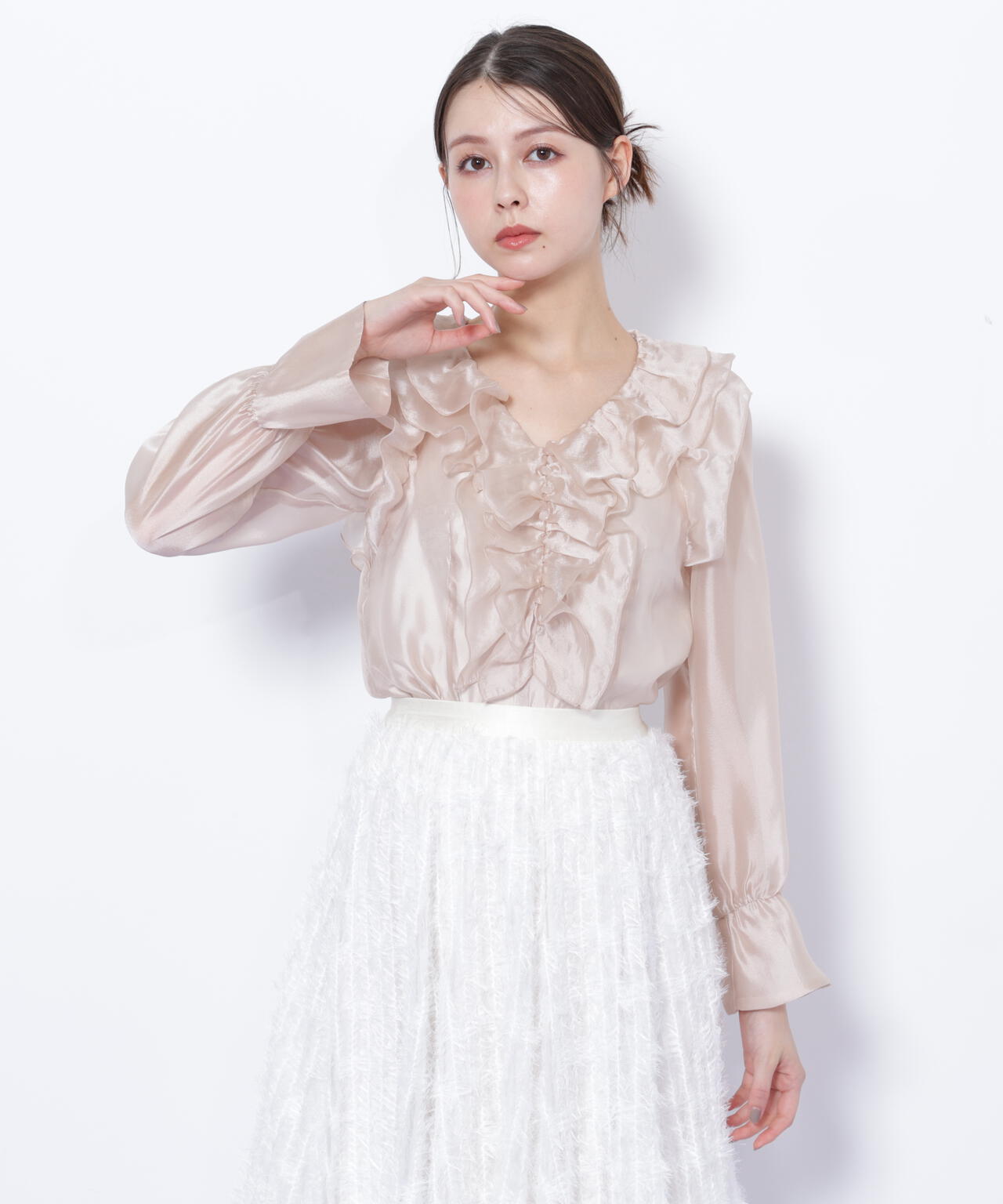 シアーフリルブラウス