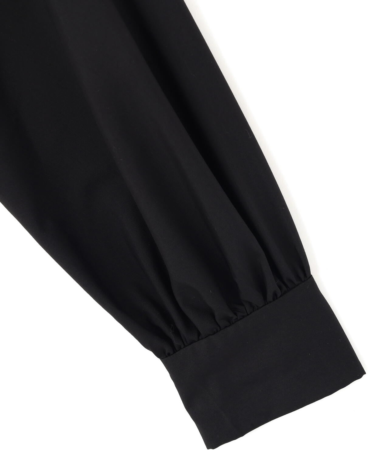 ビッグカラー短丈ブラウス