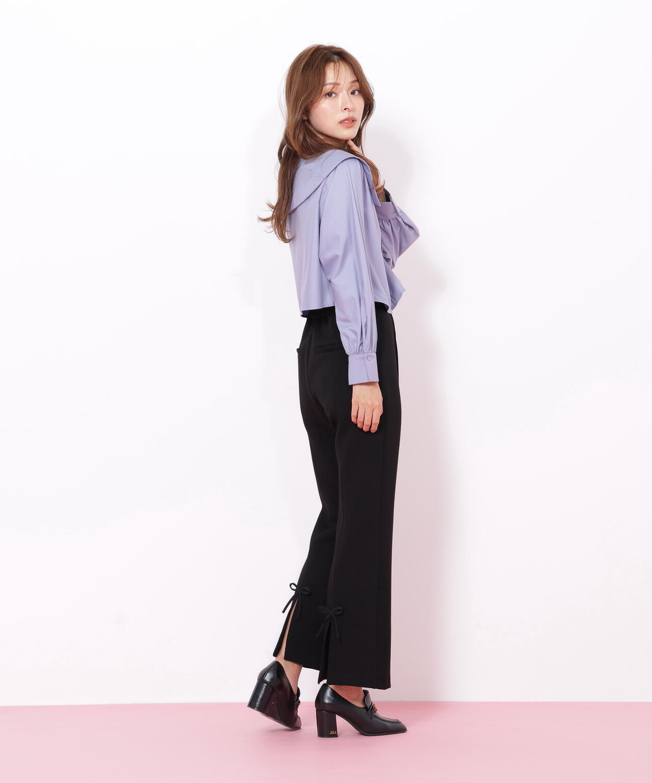 ビッグカラー短丈ブラウス