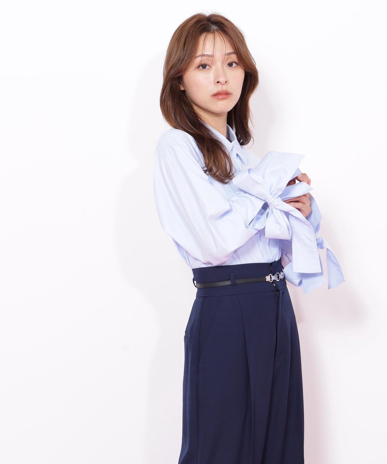 アイコニック袖リボンブラウス