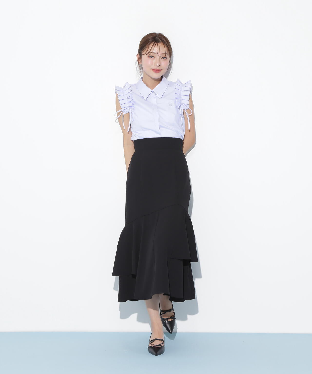 ショルダーフリルブラウス