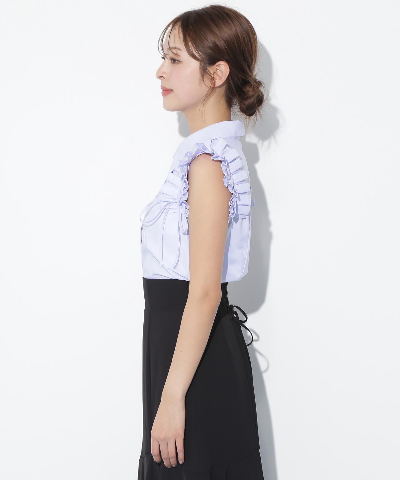 ショルダーフリルブラウス