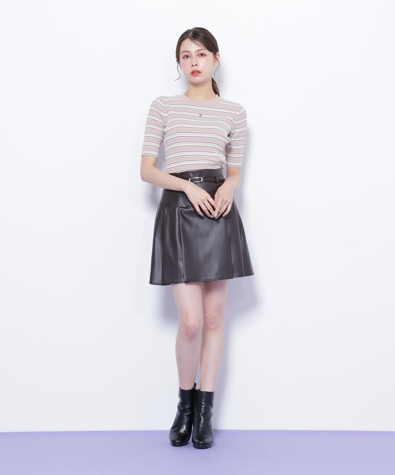 フェイクレザープリーツミニスカート