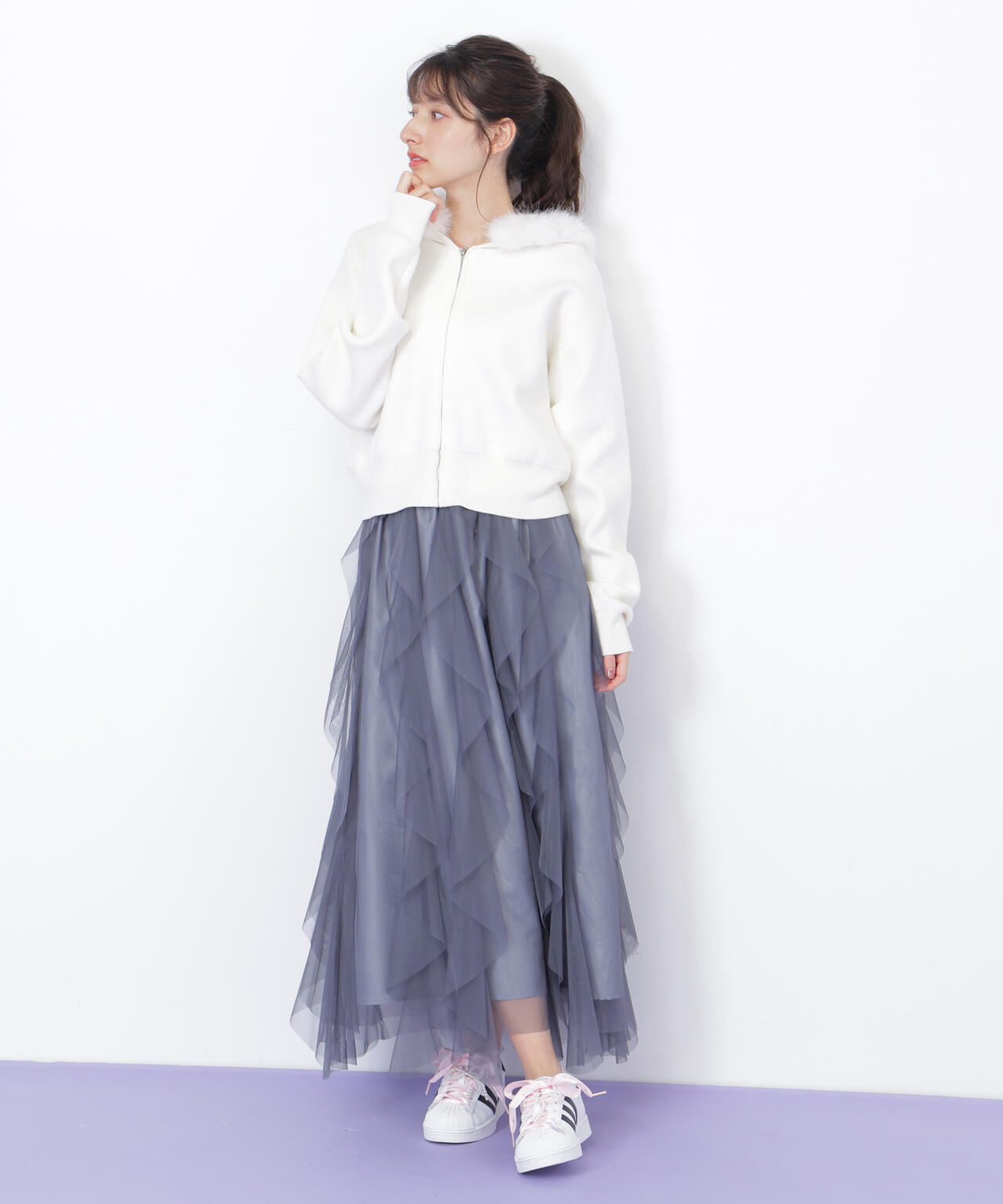 縦ラッフルチュールスカート