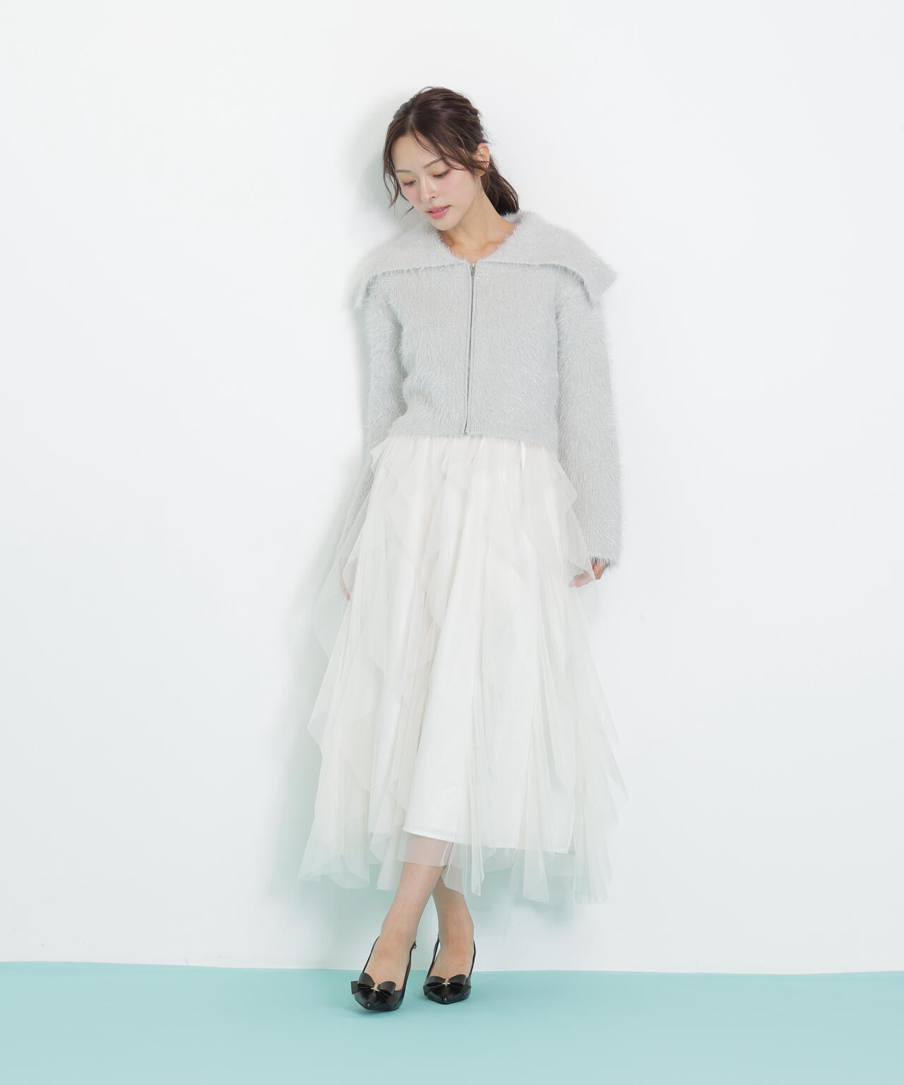 縦ラッフルチュールスカート