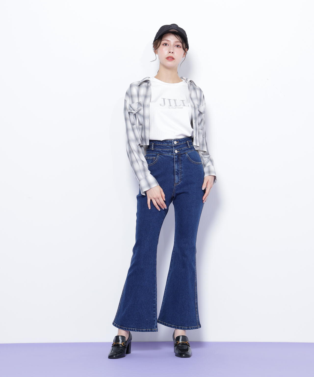 フレアデニムパンツ