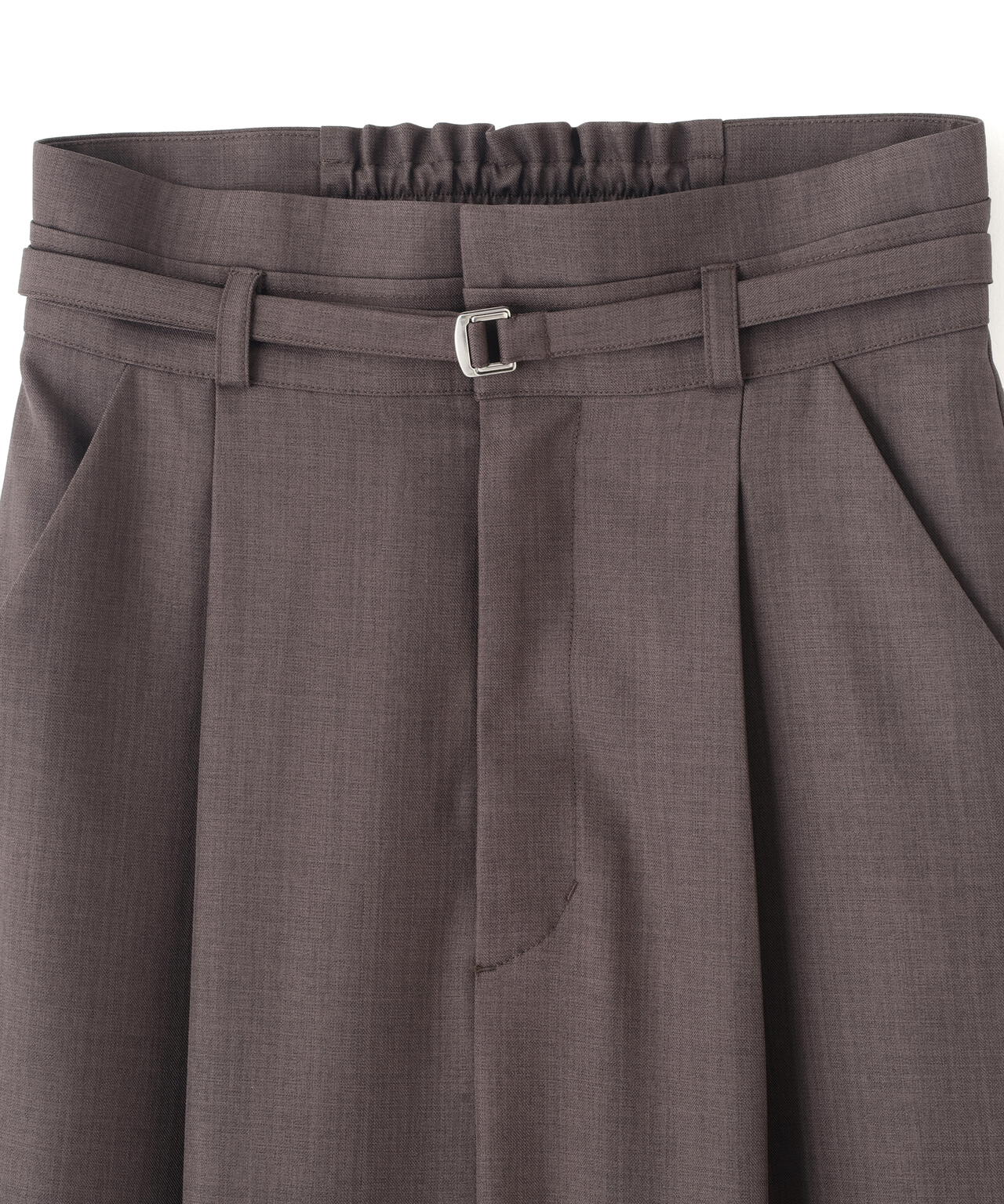 細ベルト付きワイドパンツ