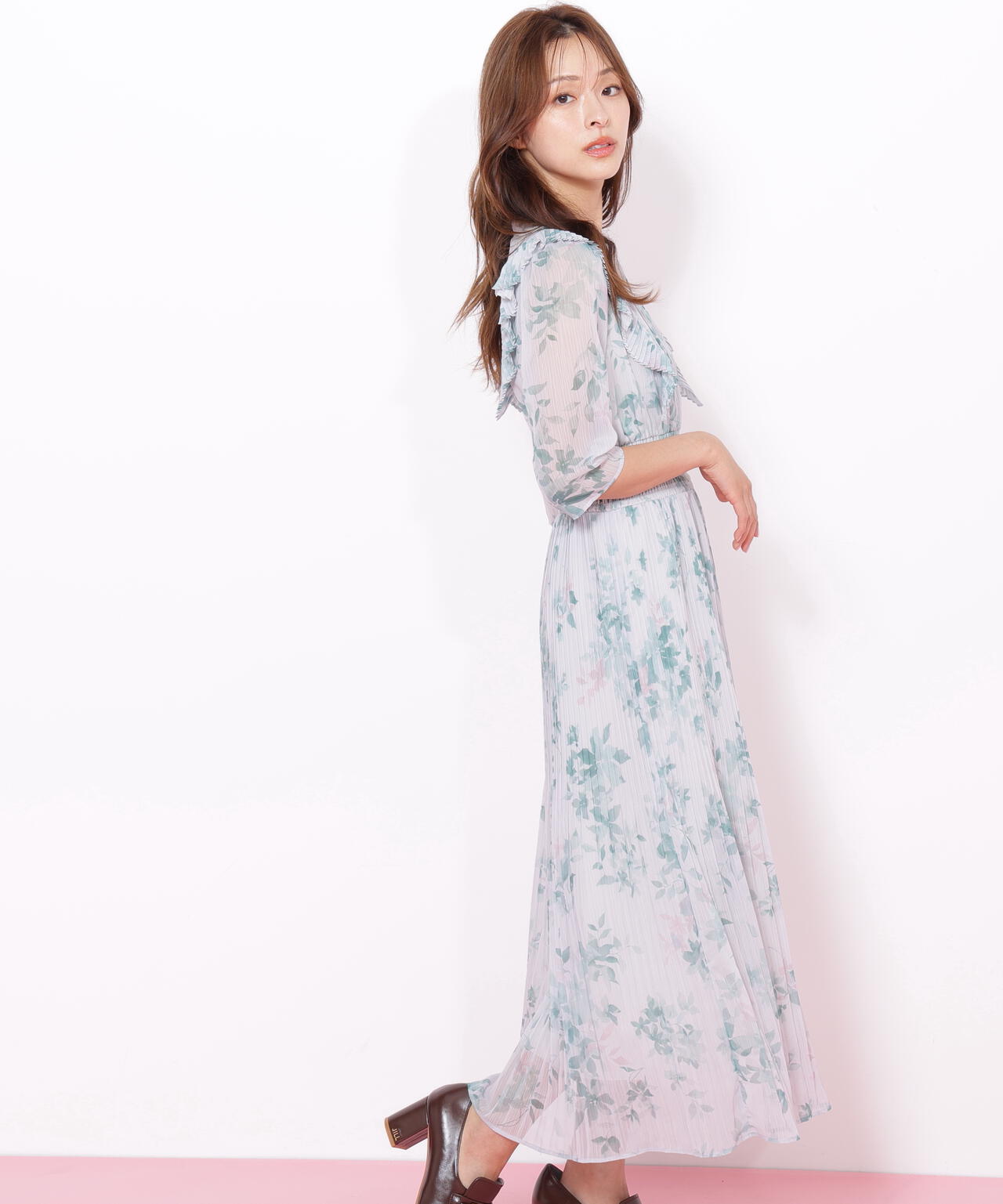 ぼかしフラワープリントワンピース