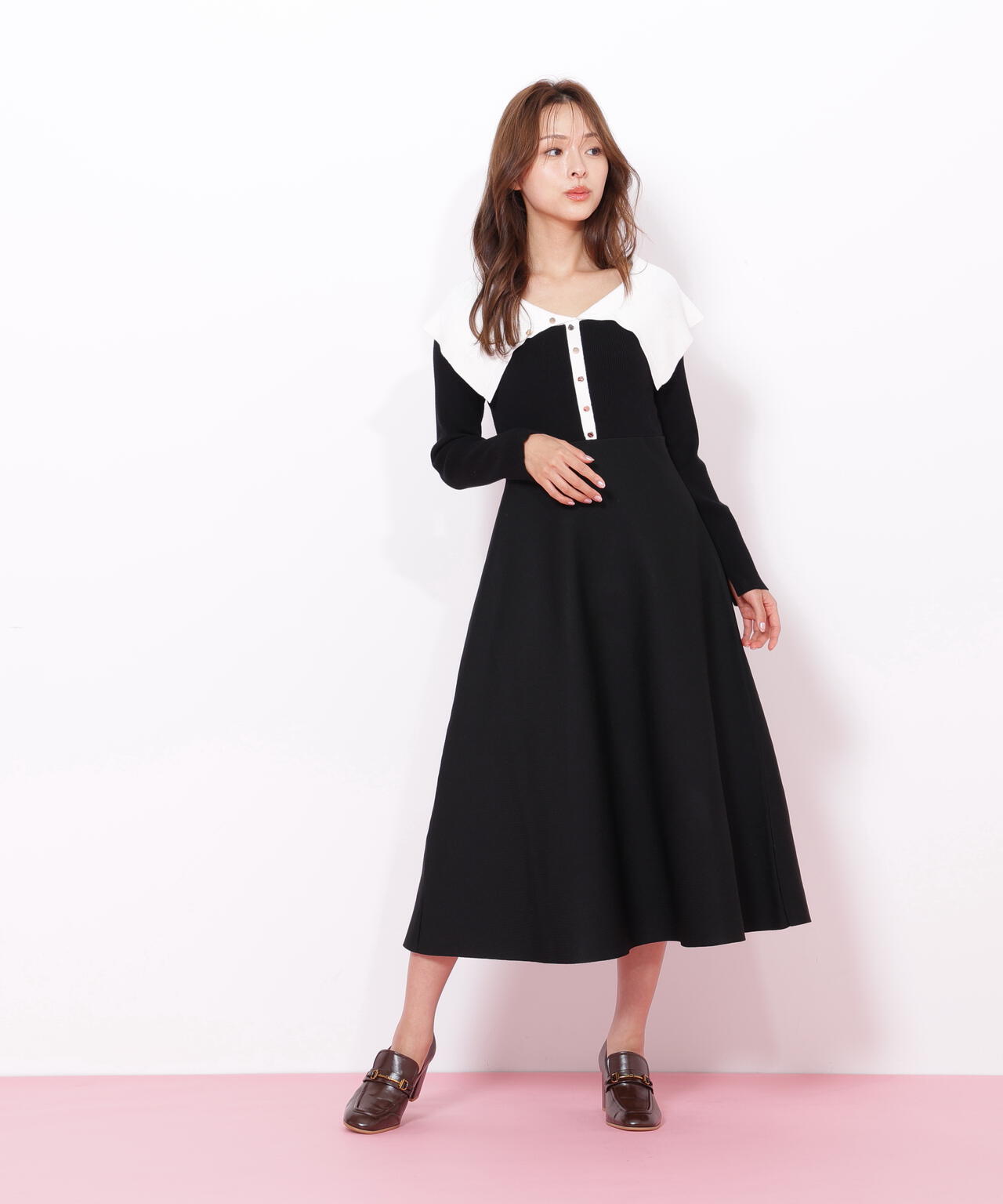 ビッグカラーニットワンピース