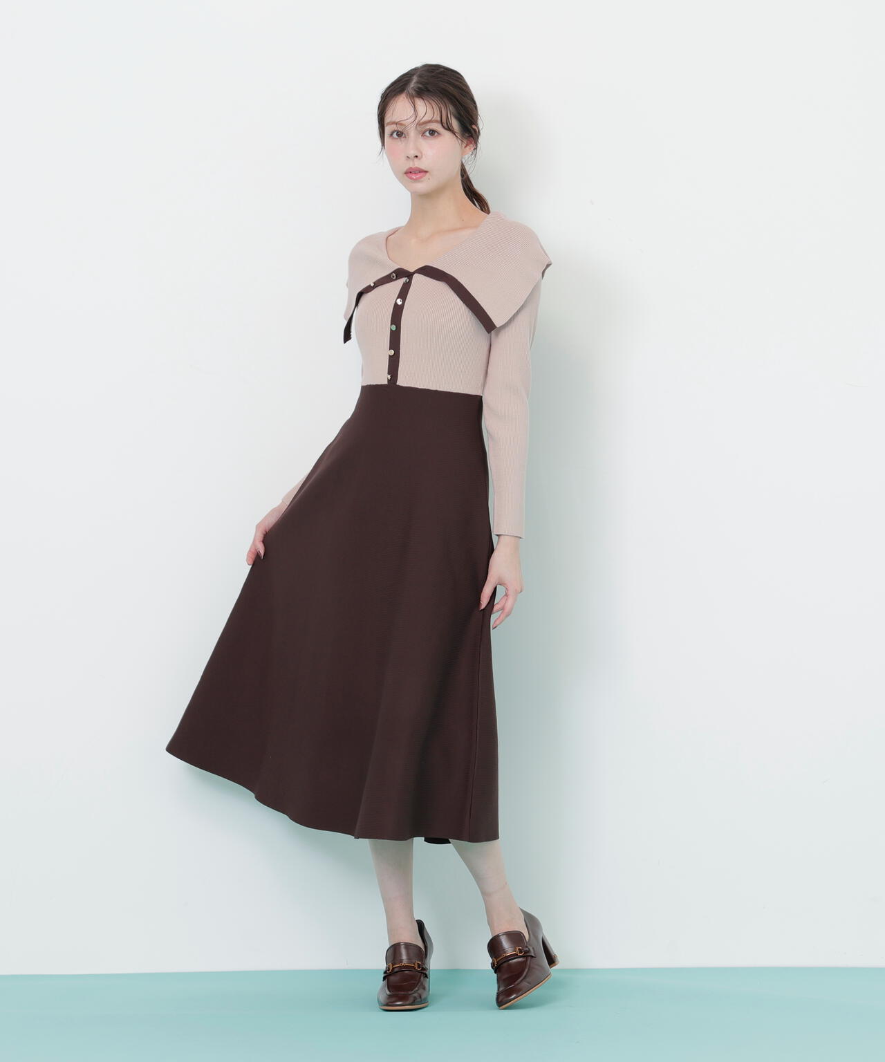 ビッグカラーニットワンピース