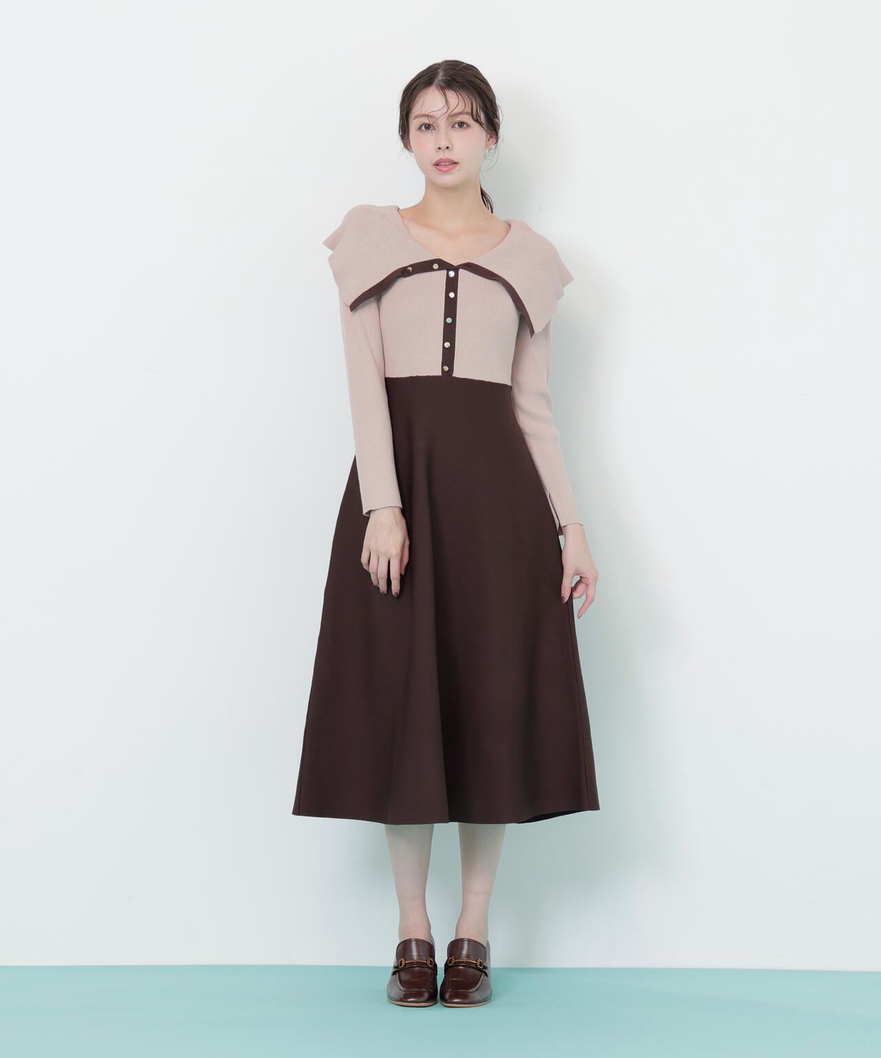 ビッグカラーニットワンピース