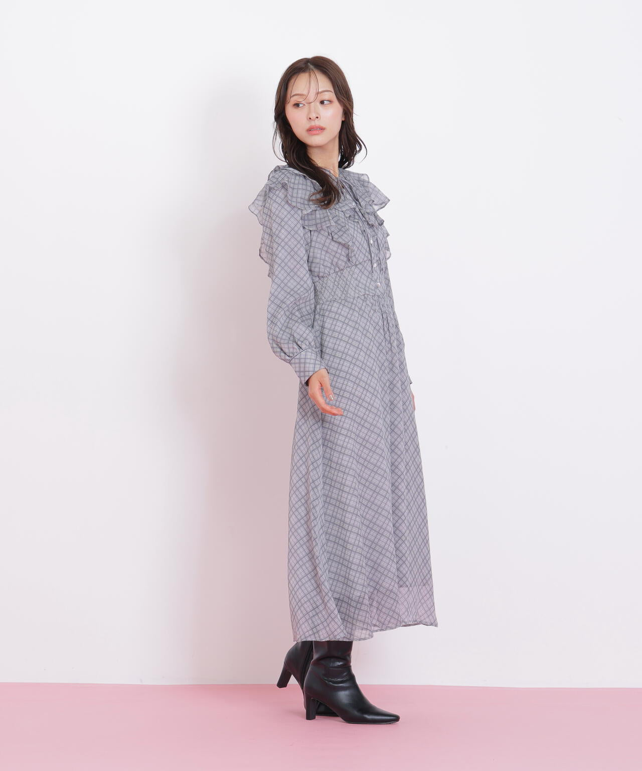ベロア配色チェックラッフルワンピース