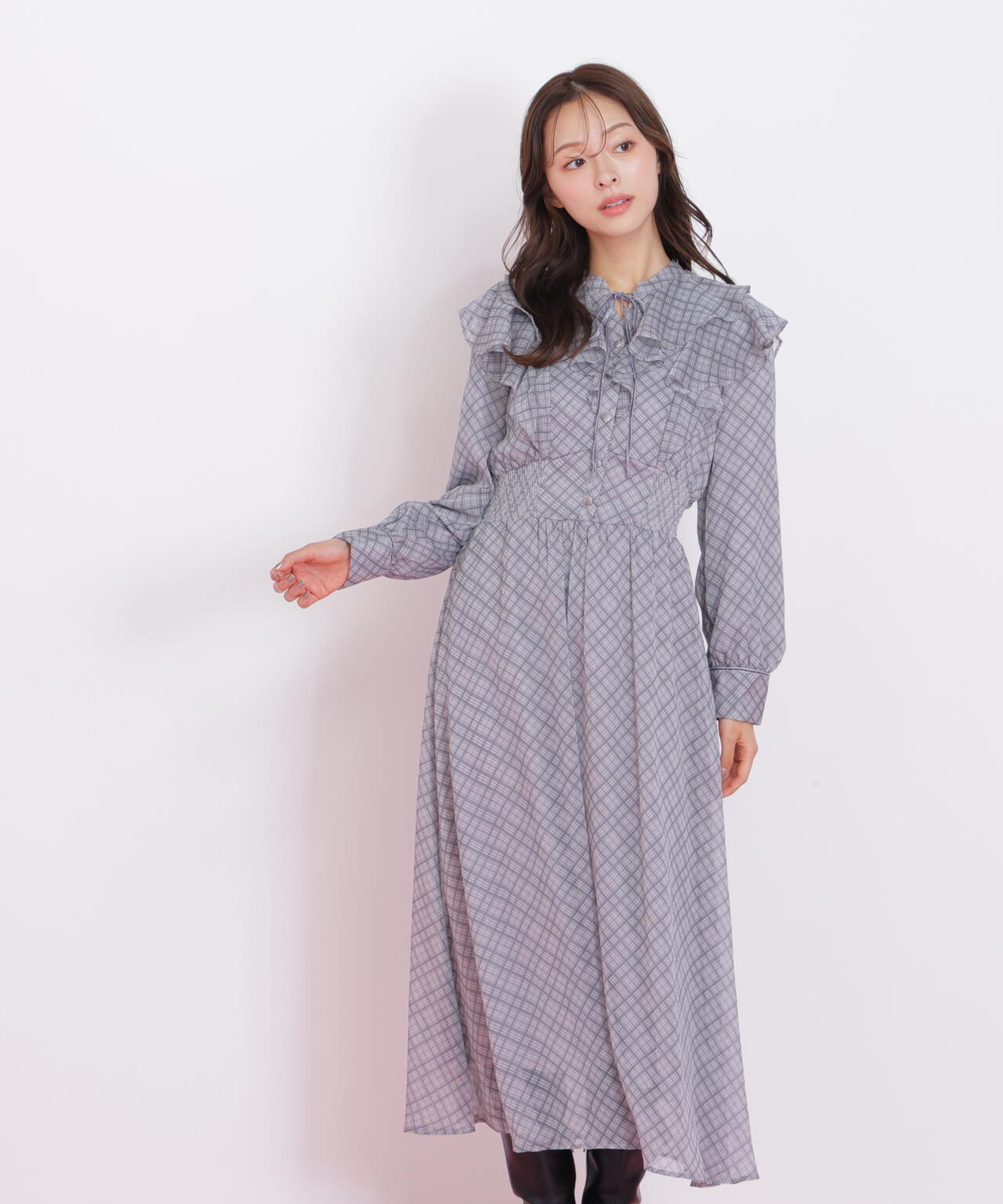ベロア配色チェックラッフルワンピース