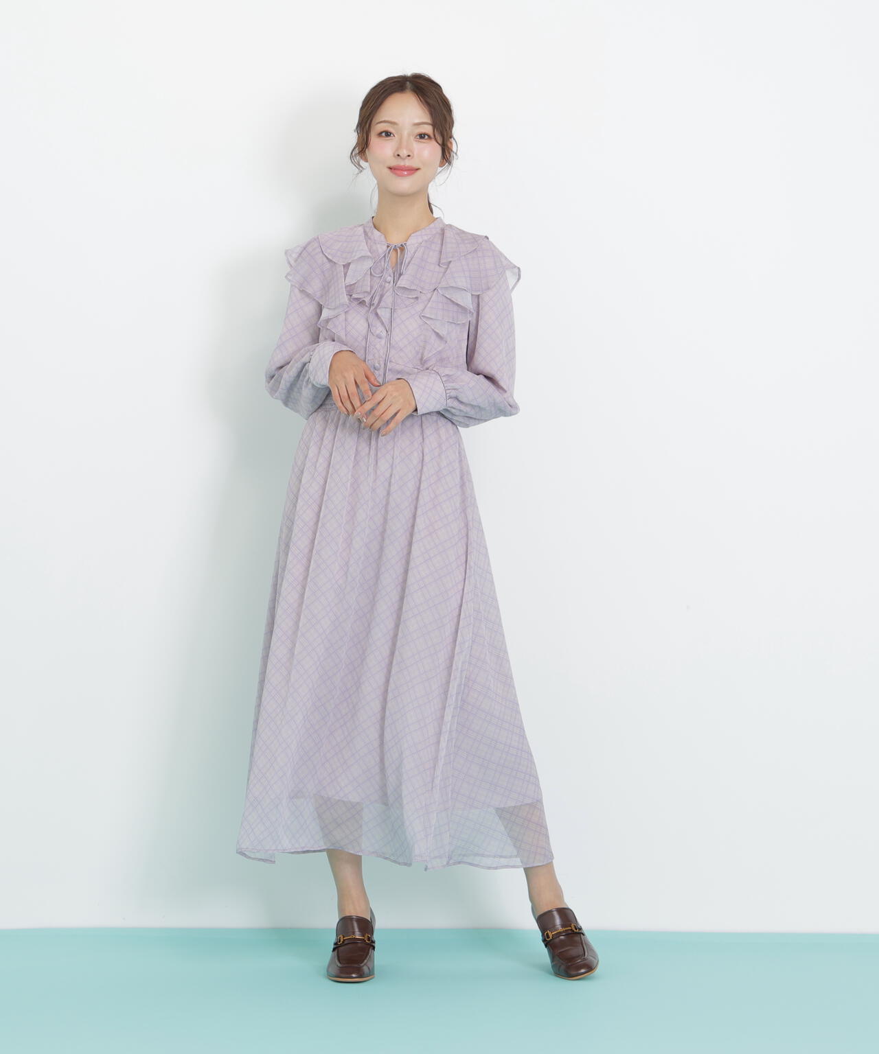 ベロア配色チェックラッフルワンピース