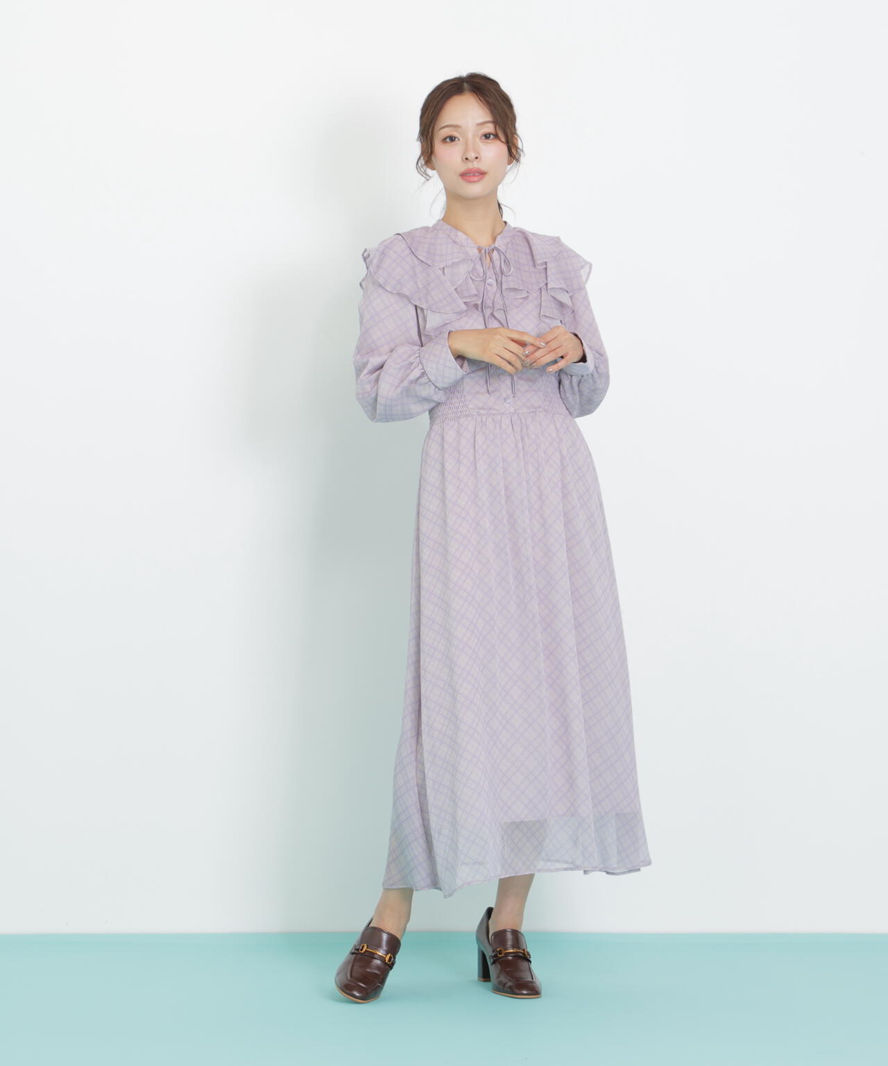 ベロア配色チェックラッフルワンピース