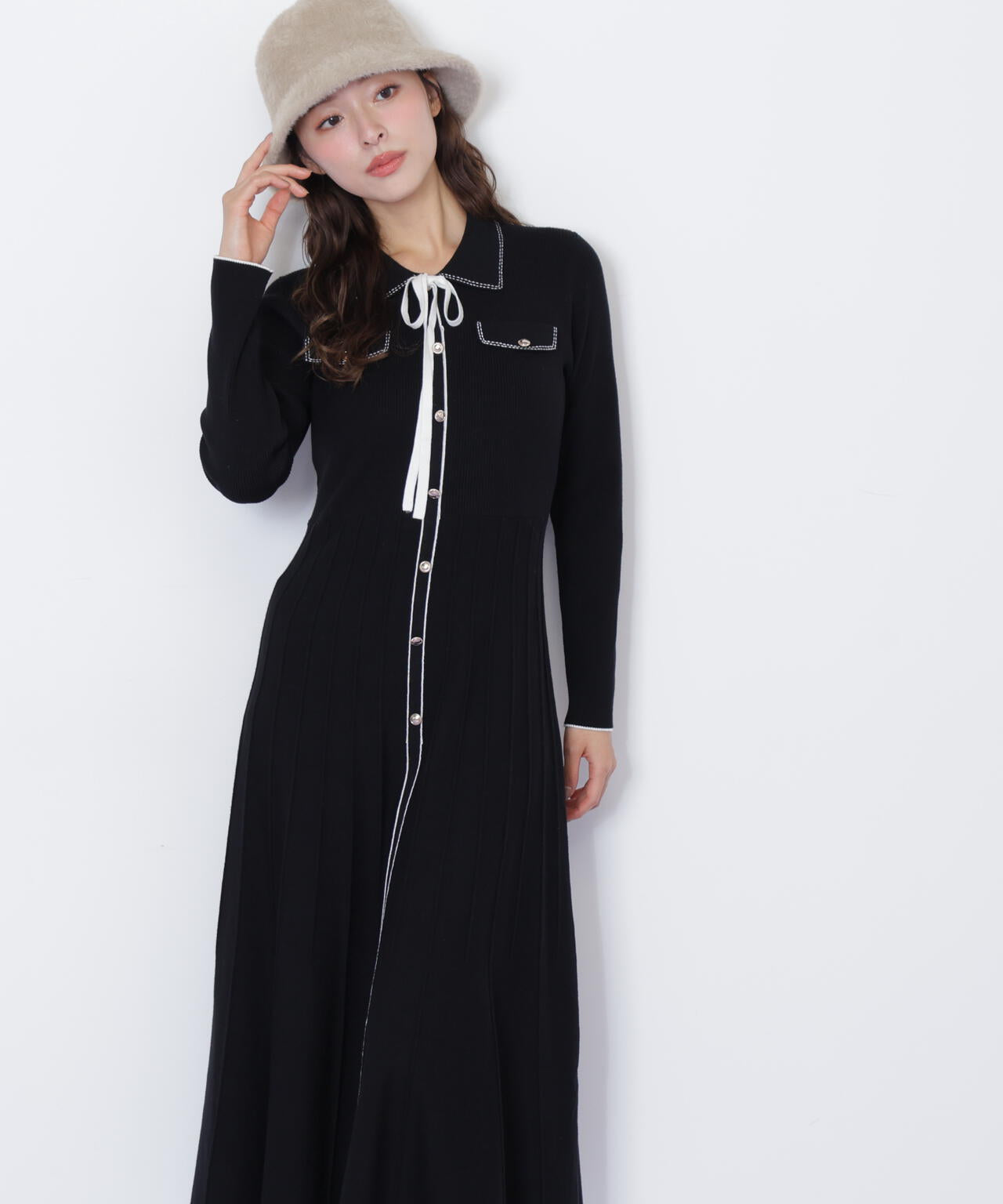 ステッチカラーニットワンピース