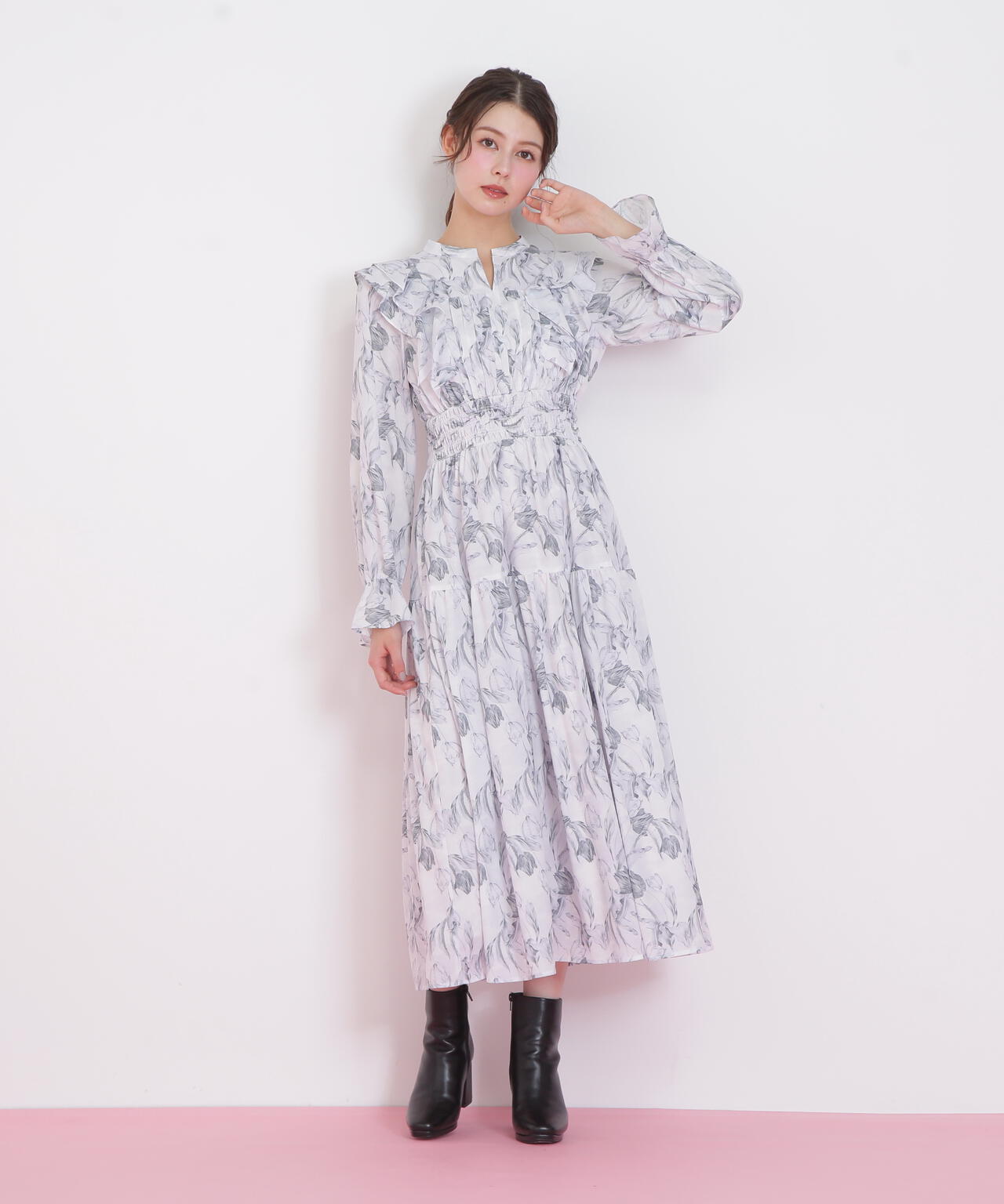 【美品】JILLSTUART ワンピース ロング 花柄 黒 花柄長袖ワンピース 黒