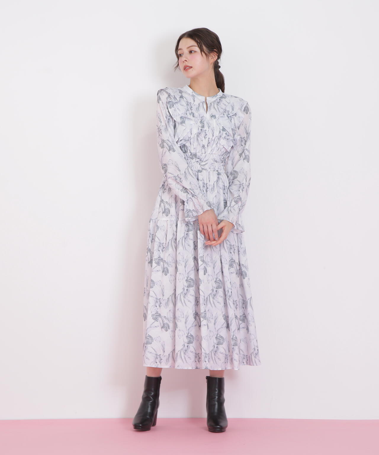 ピンタック花柄ワンピース