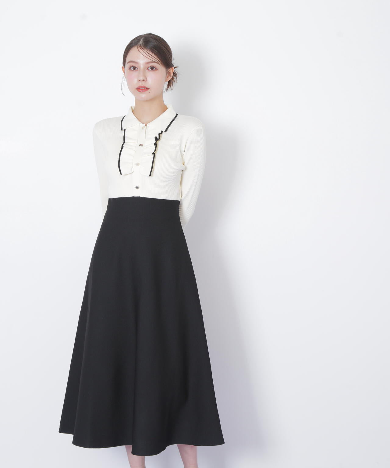 フリル袖 黒 ポロワンピース フリル袖 黒 ポロワンピース FREAK'S