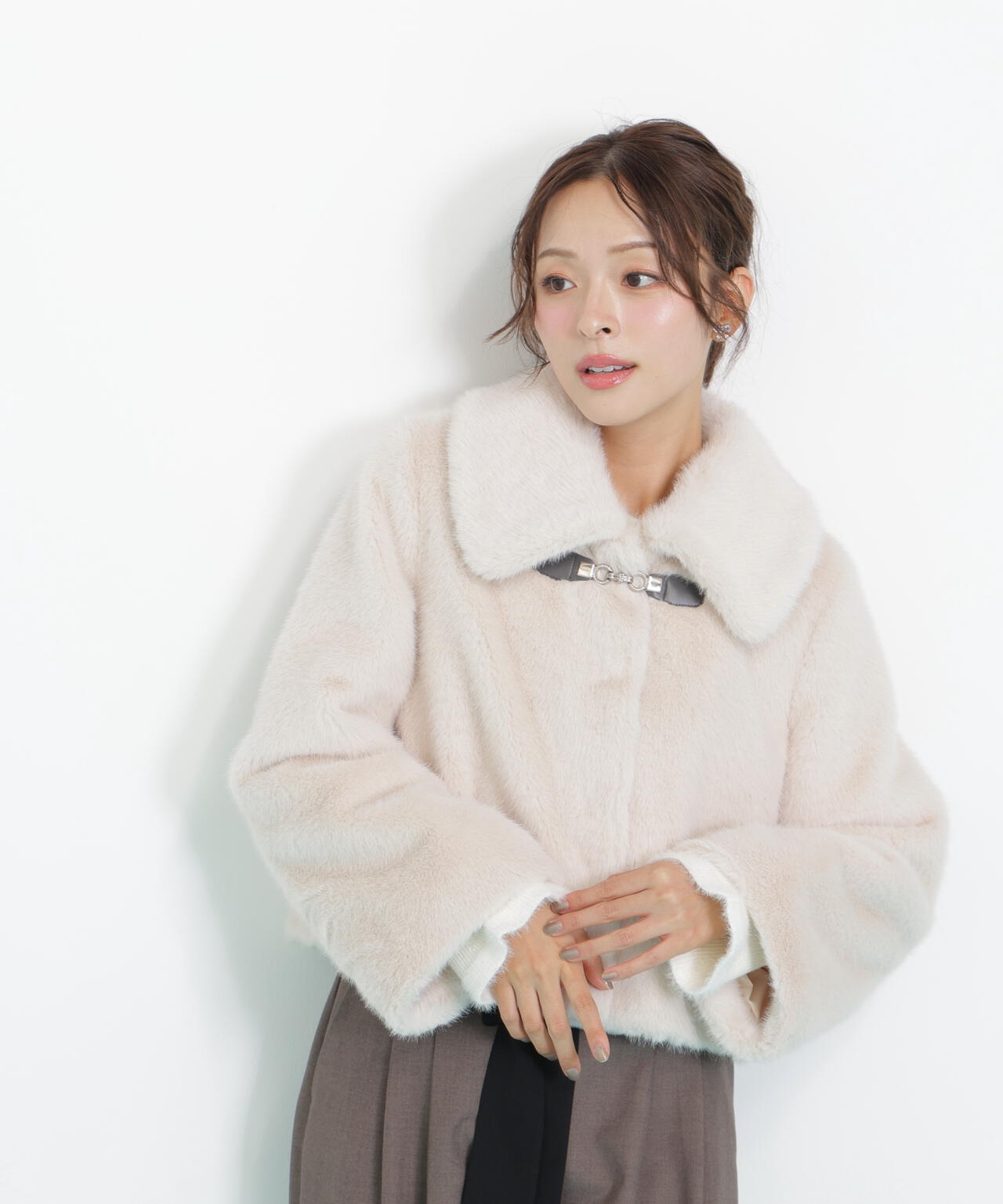 フェイクファーショートジャケット