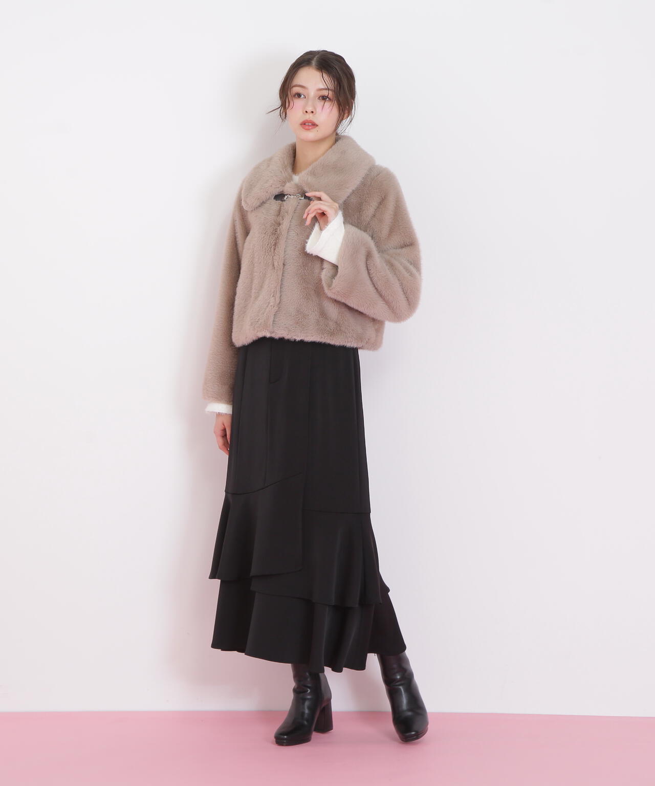 グレー ファーショートジャケット フェイクファーショートジャケット | JILL by JILL STUART（ジル