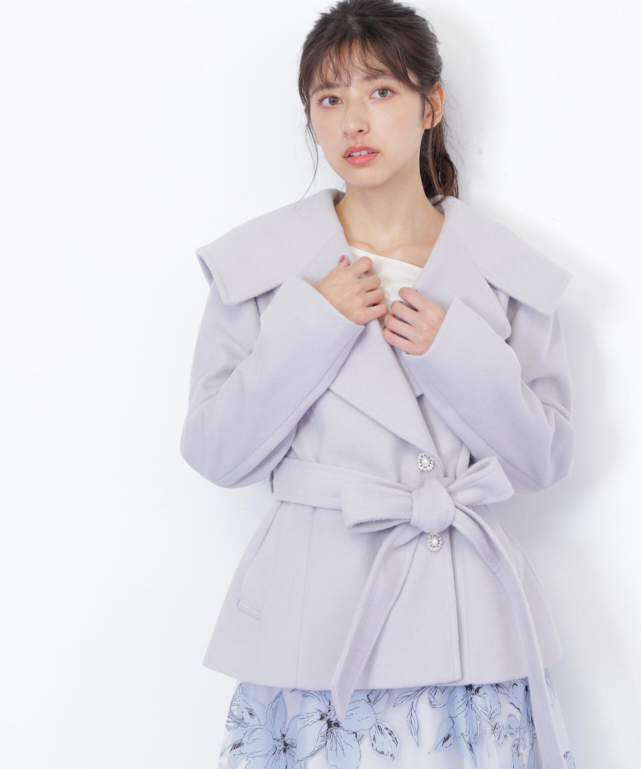 ビジュー釦ビッグカラーショートコート