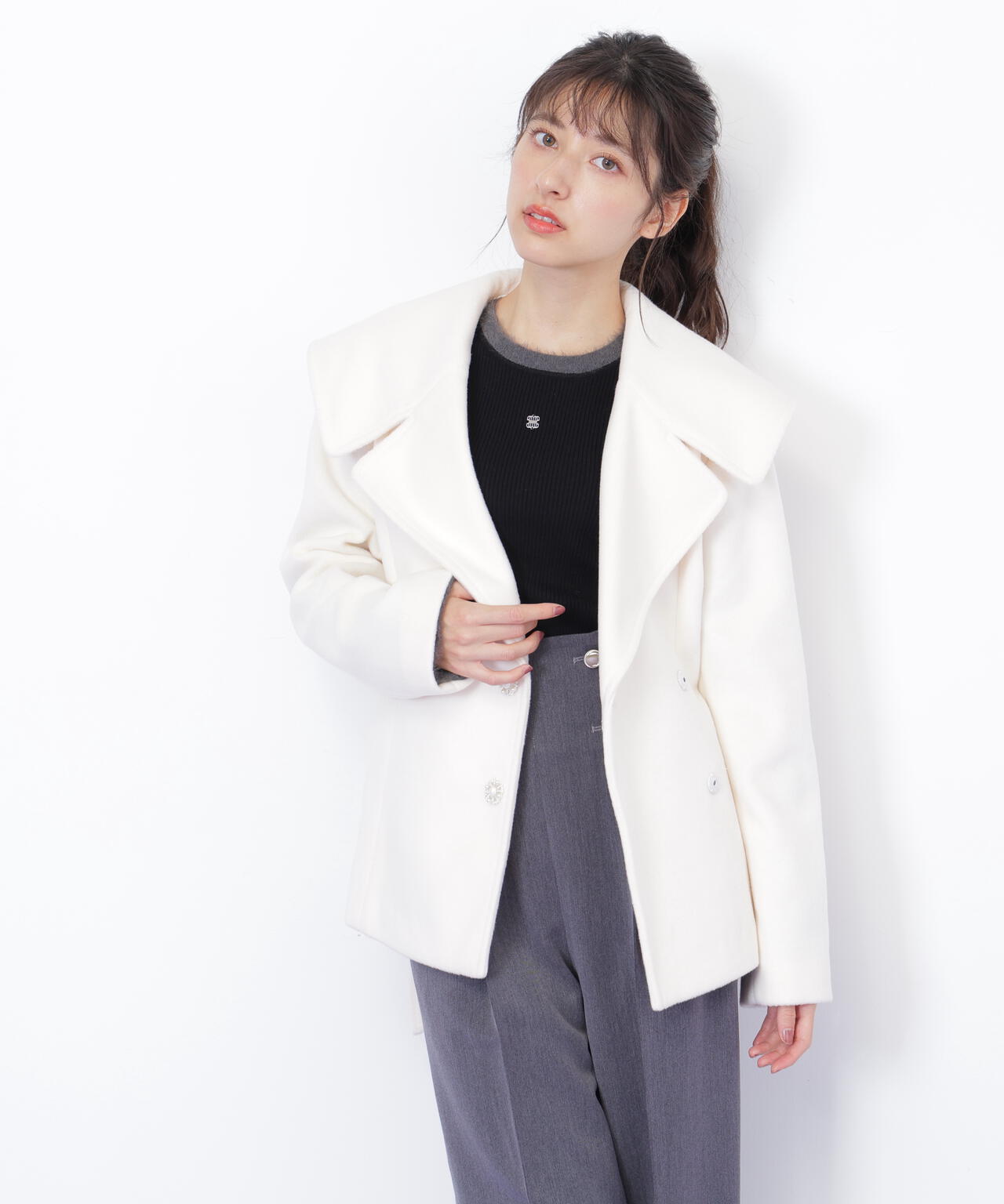 ビジュー釦ビッグカラーショートコート