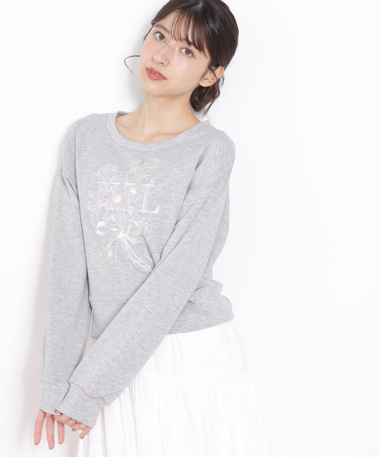 リボンブーケロゴ刺繍スウェット