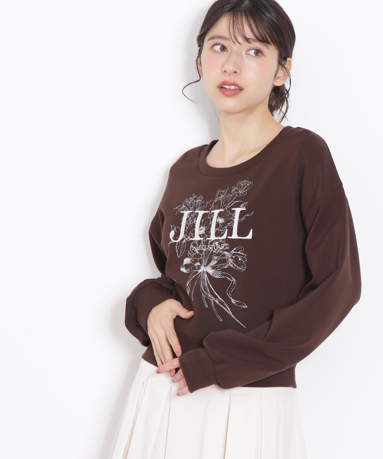 リボンブーケロゴ刺繍スウェット