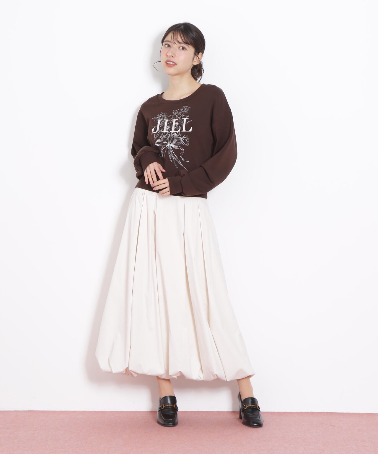 リボンブーケロゴ刺繍スウェット