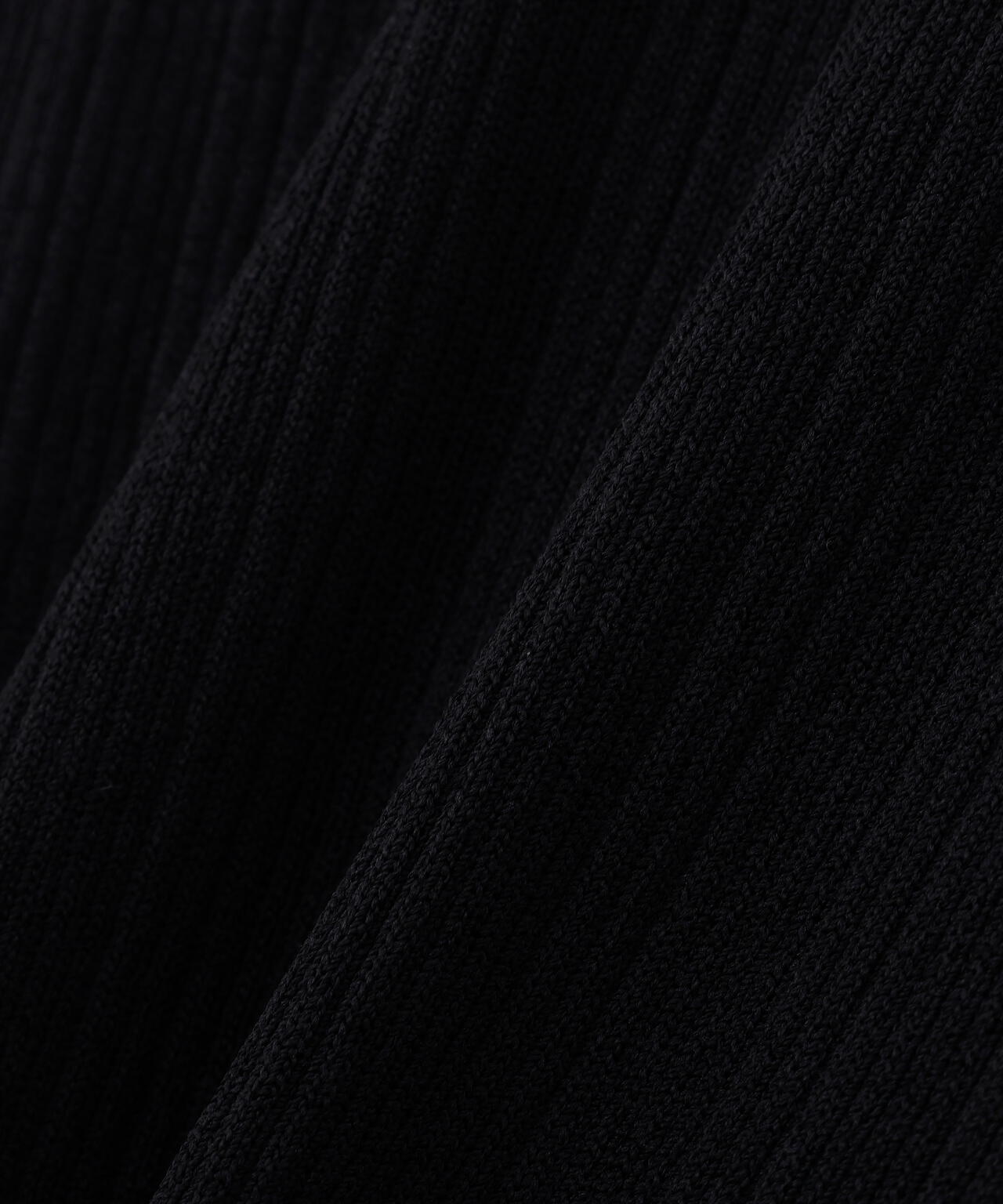 シアーフリルニット