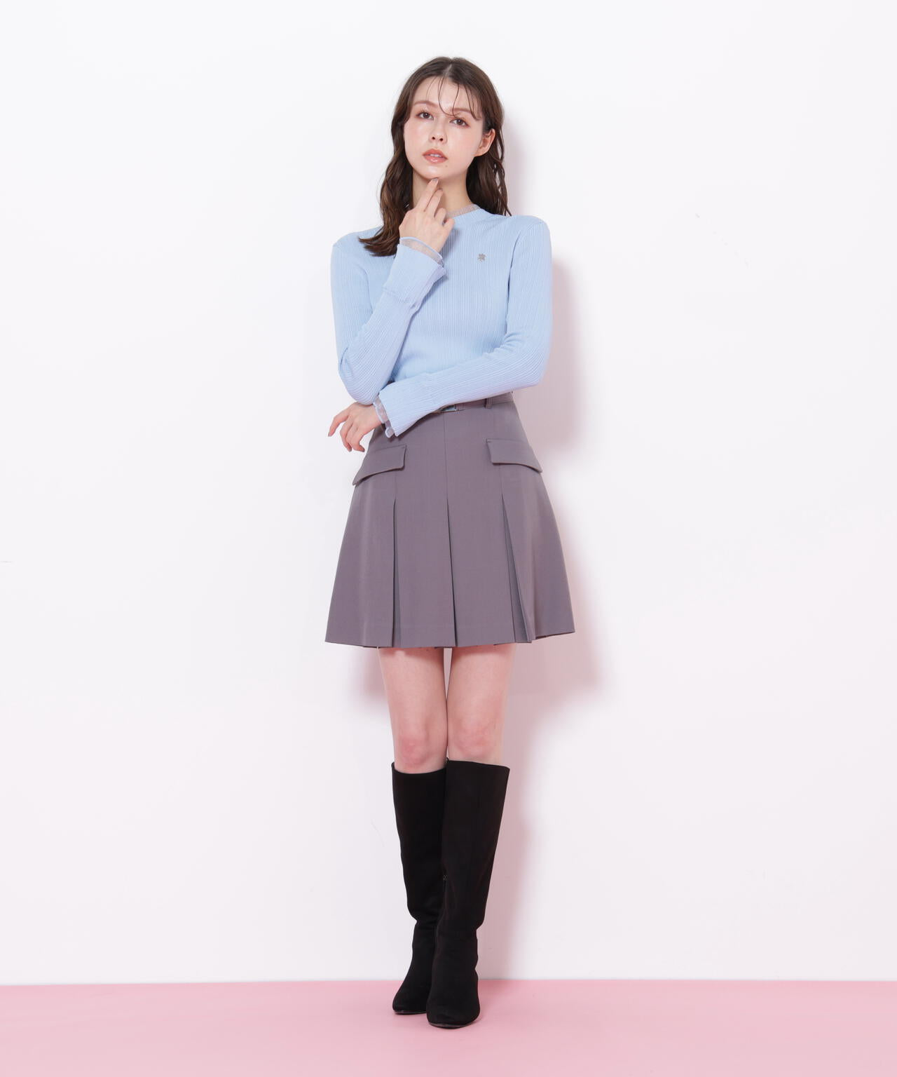 シアーフリルニット