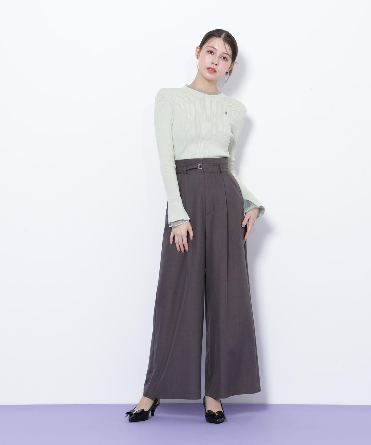 シアーフリルニット