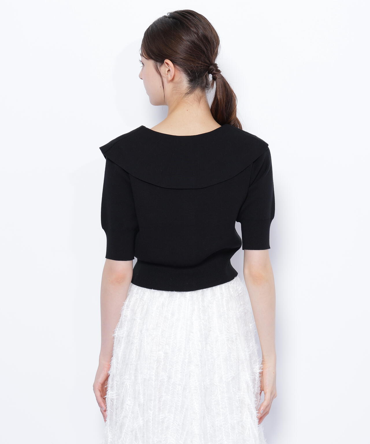 半袖ビッグカラーデザイン釦ニット