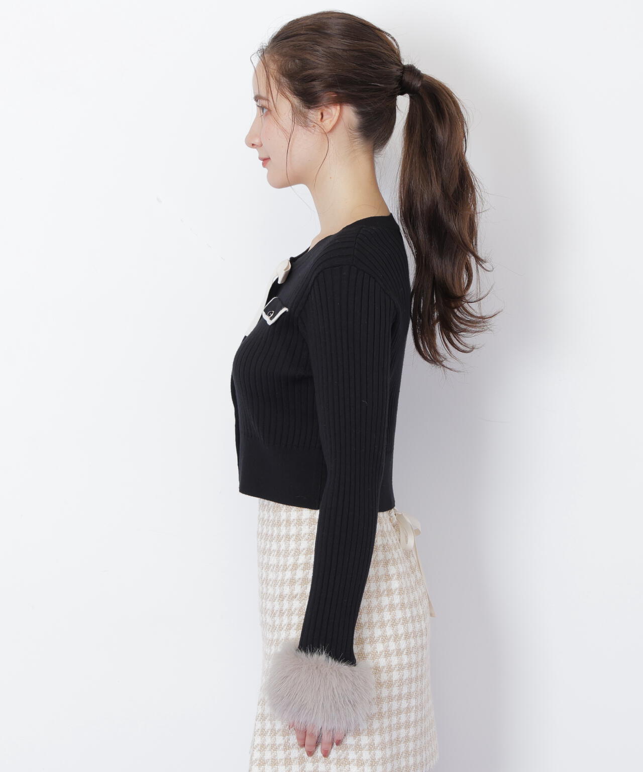 袖フェイクファーカーデトップス