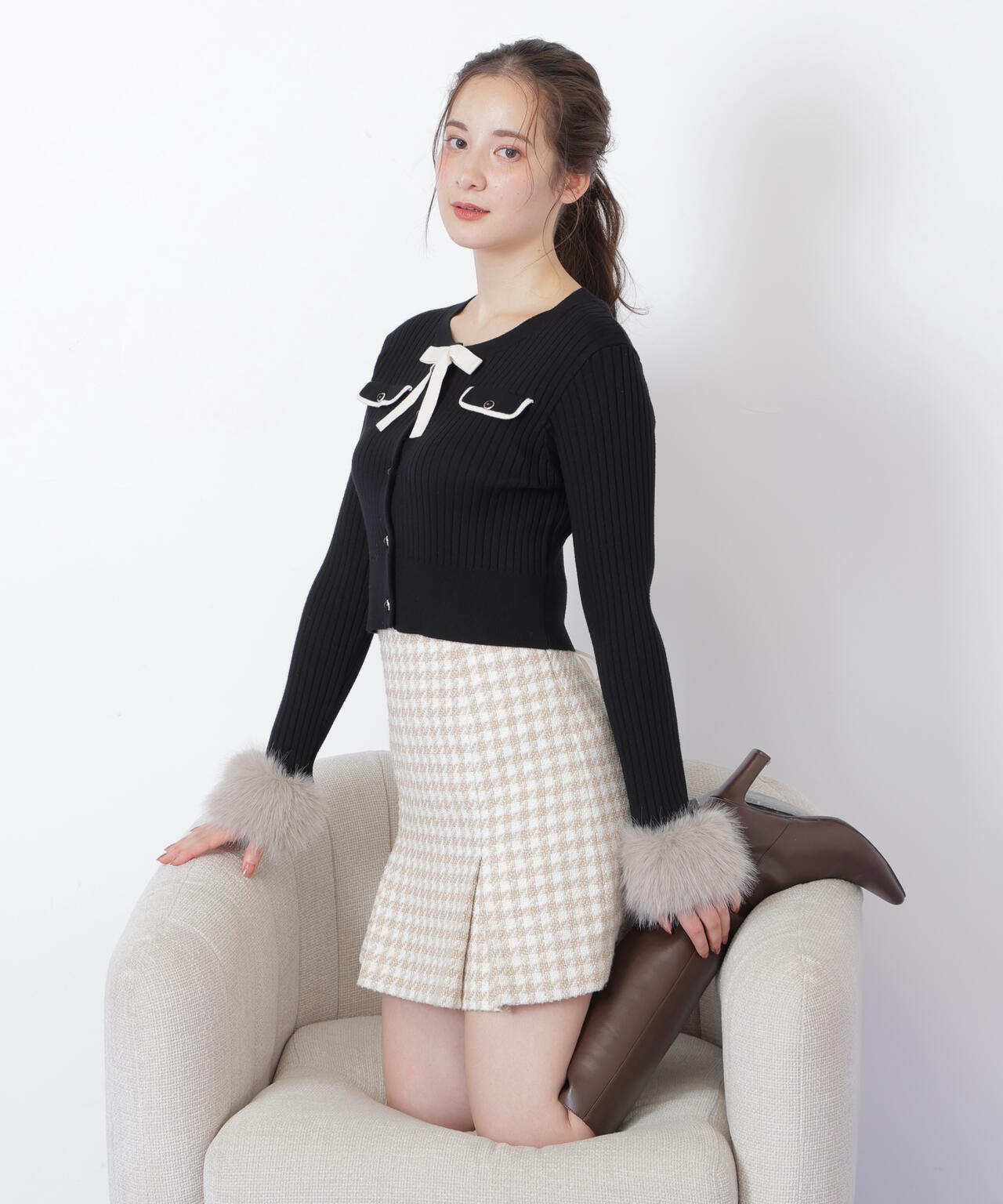 袖フェイクファーカーデトップス