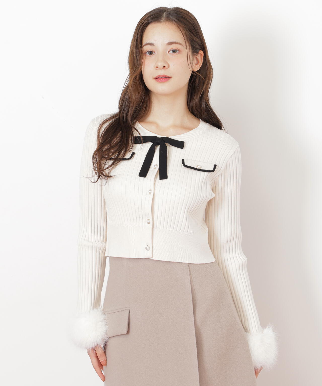 袖フェイクファーカーデトップス
