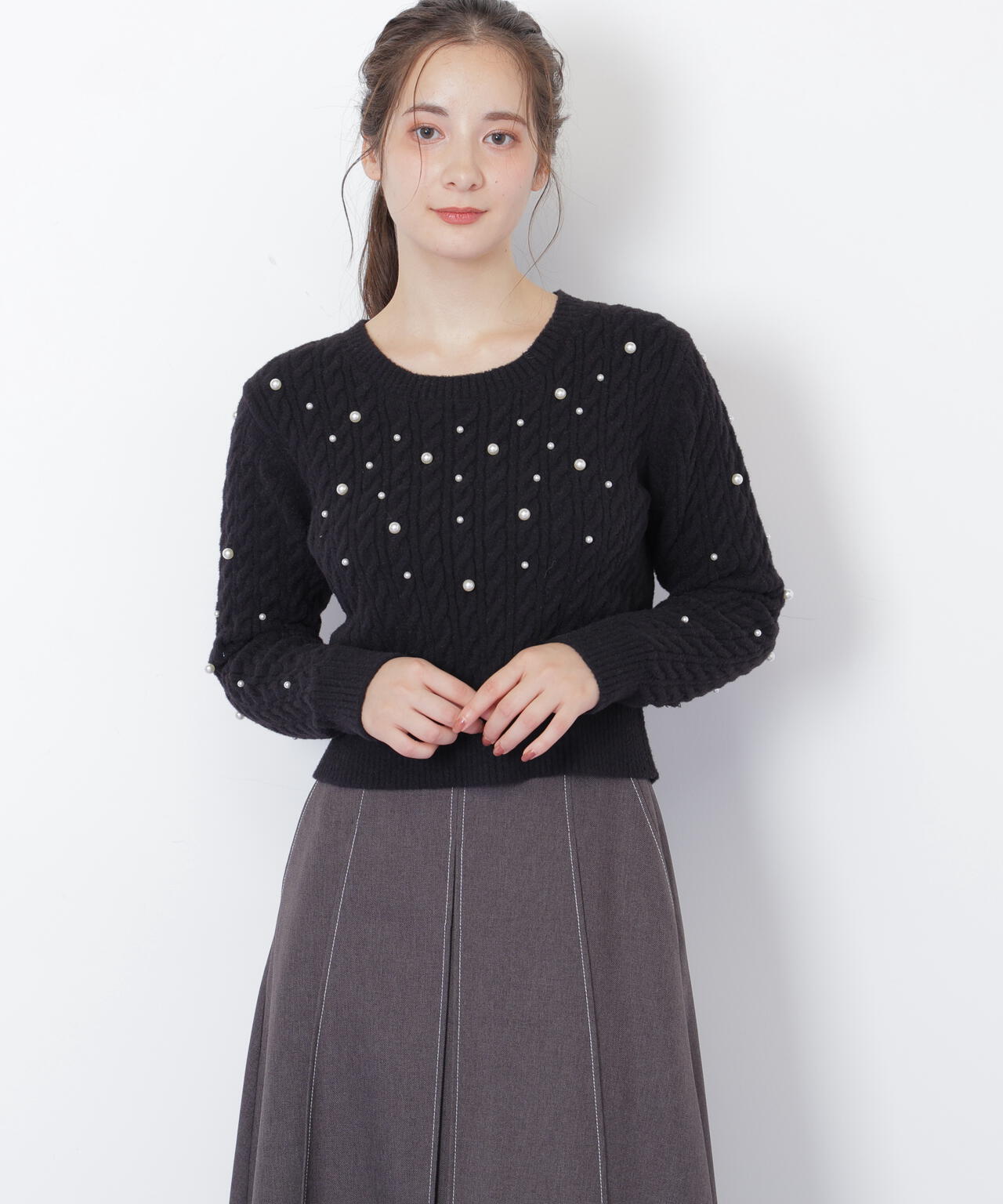 ランダムパールミニケーブルニット