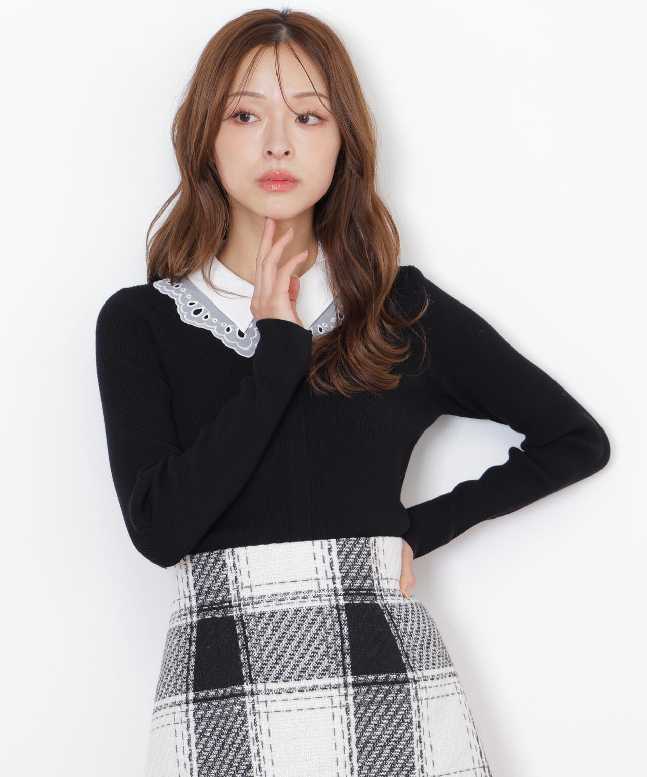 レース衿レイヤードニット