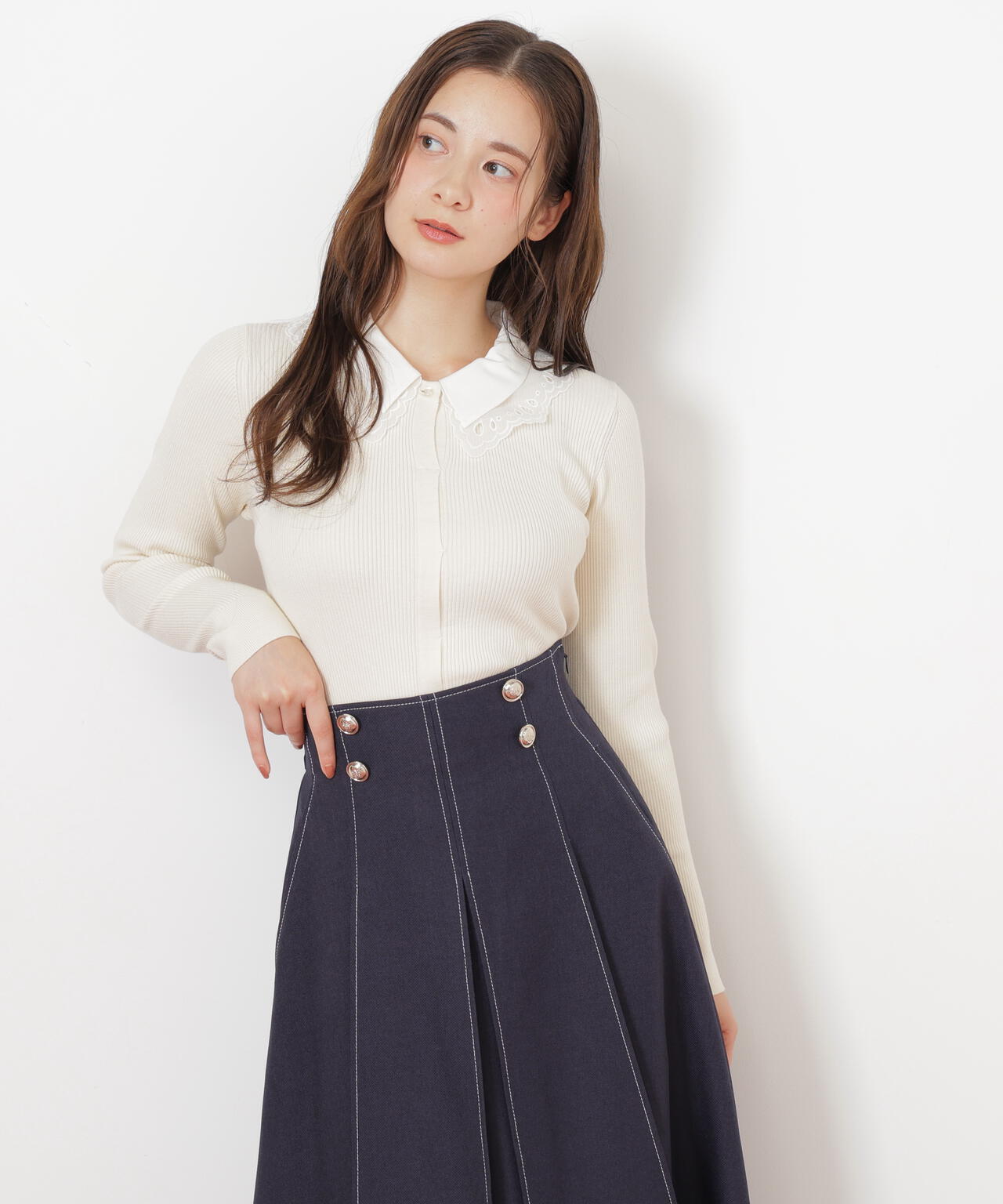 レース衿レイヤードニット