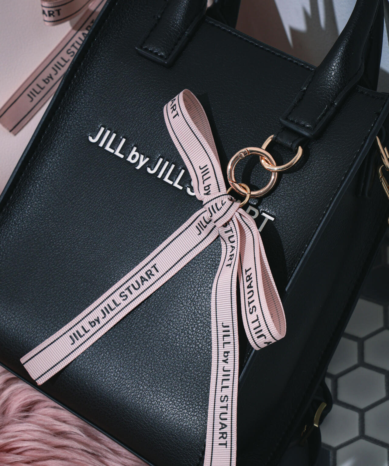 ★ハンドメイド★ ミニチュア トートバッグ ダーク ピンク チャーム付き ☆ハンドメイド☆ ミニチュア トートバッグ ダーク ピンク